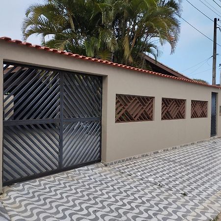 Casa A 50 Metros Da Praia - No Melhor Local Da Pg Βίλα Πράια Γκράντε Εξωτερικό φωτογραφία
